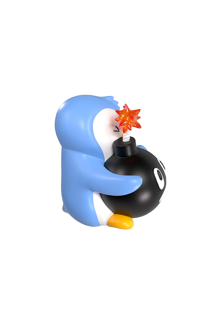 The Hundreds Adam Bomb PENGU Figur Vinyl limitiert