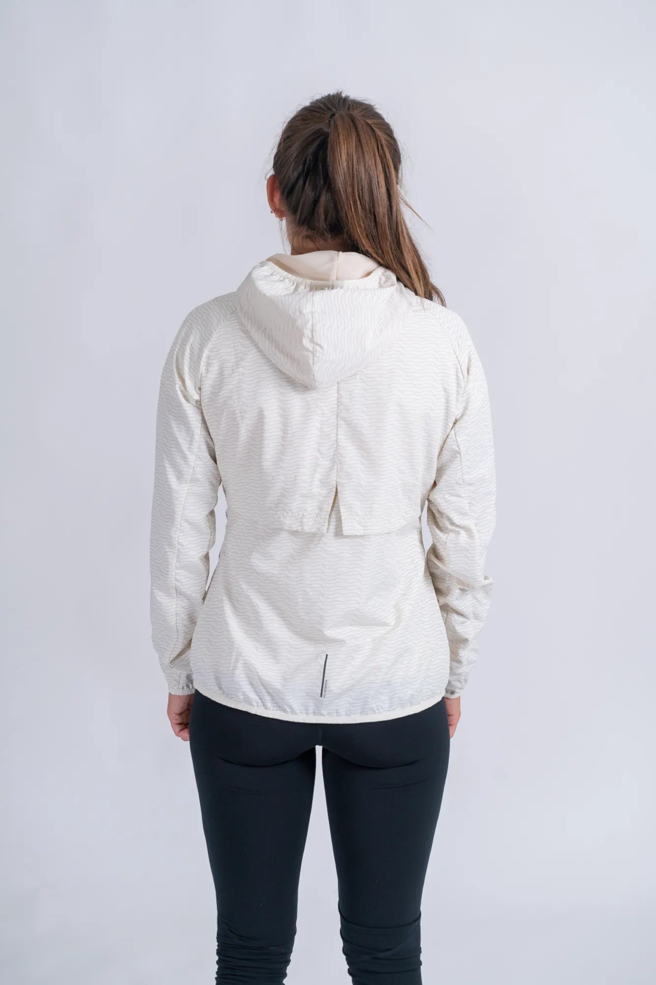 Salming Essential Run Jkt Laufjacke Damen Größe M Reflex