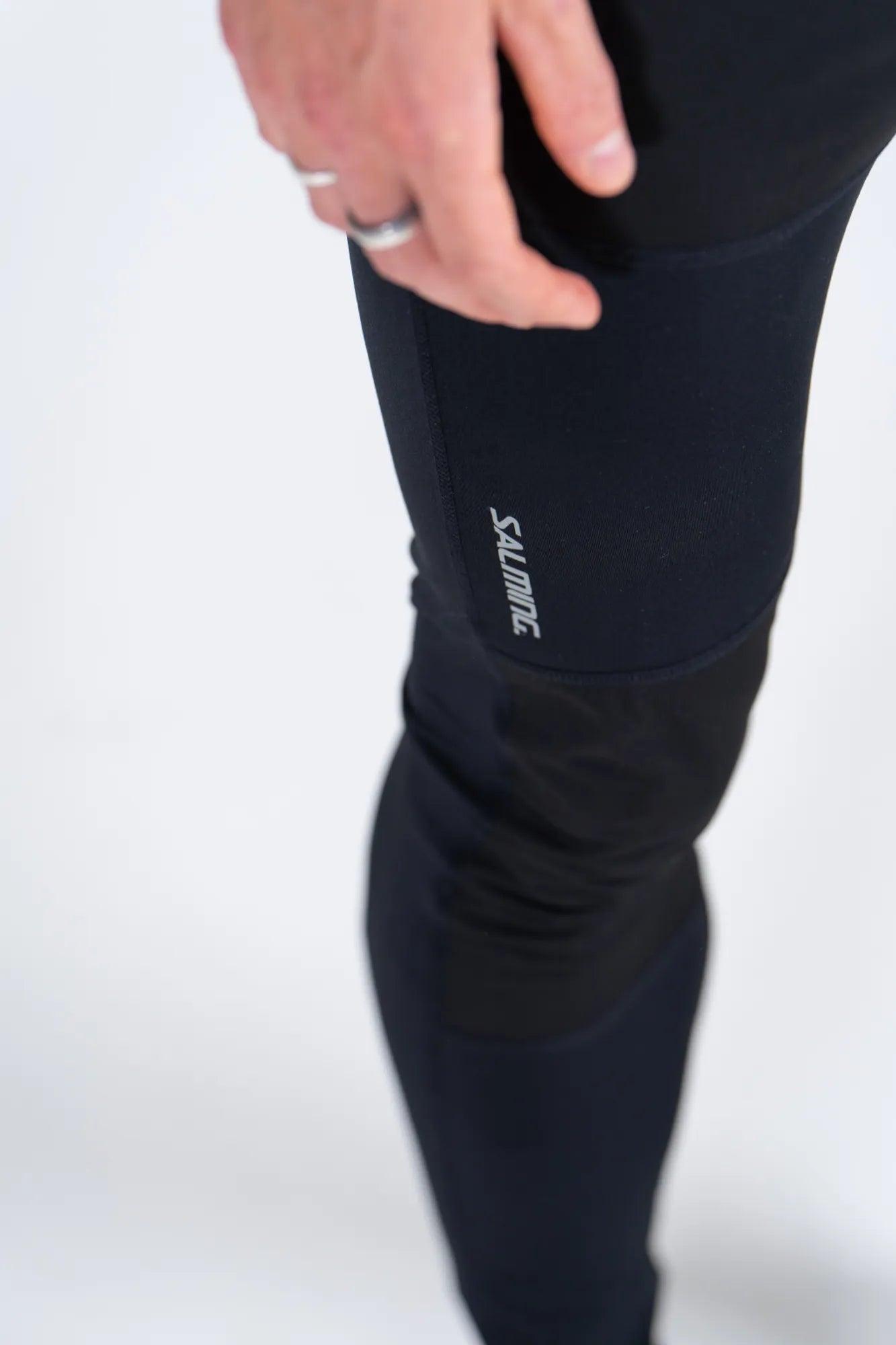 Salming Apparel Essential Tights Herren Laufhose Reflex